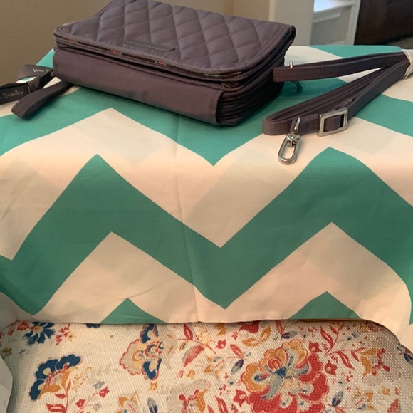 Vera Bradley quilted grey wallet /purse option - Picture 2 of 8